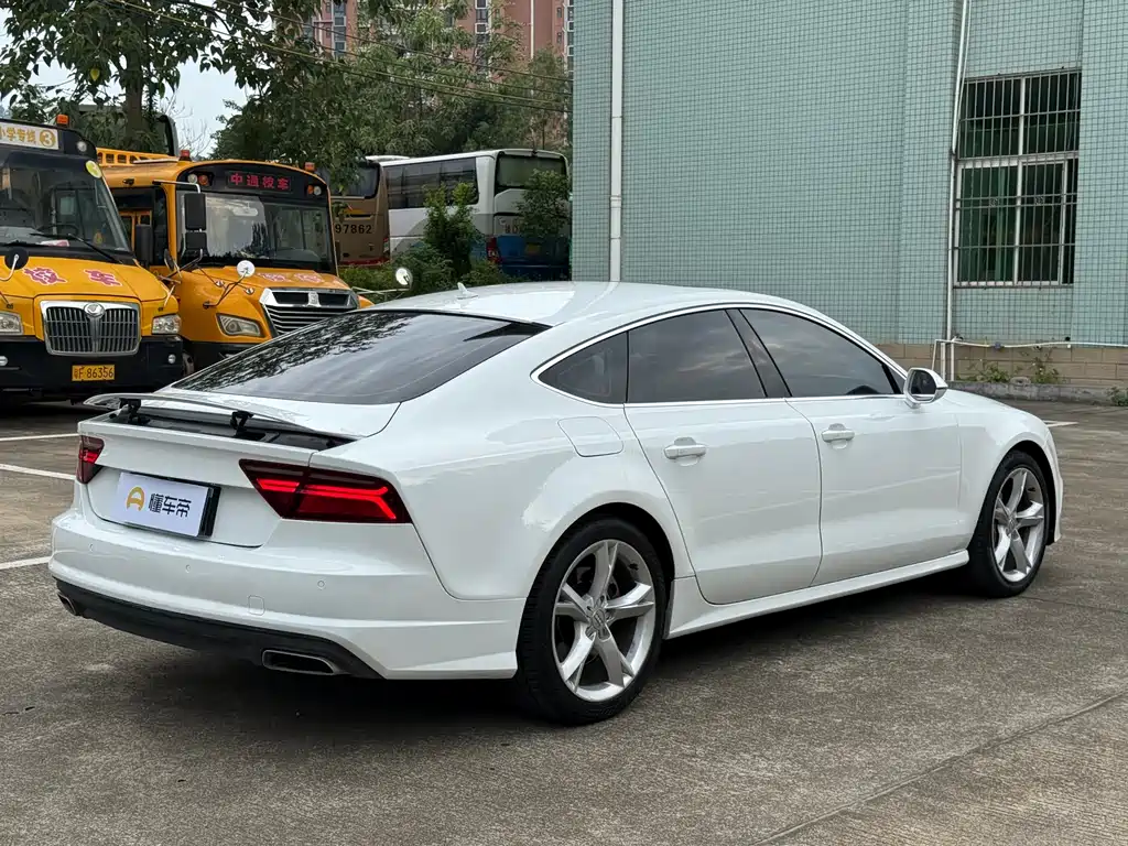 Audi A7 2016 — фото 9