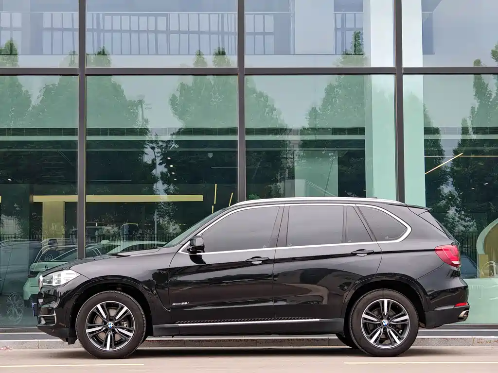 BMW X5 2018 — фото 4