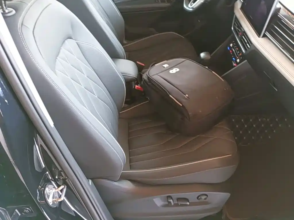 Volkswagen Tiguan L 2022 — фото 25