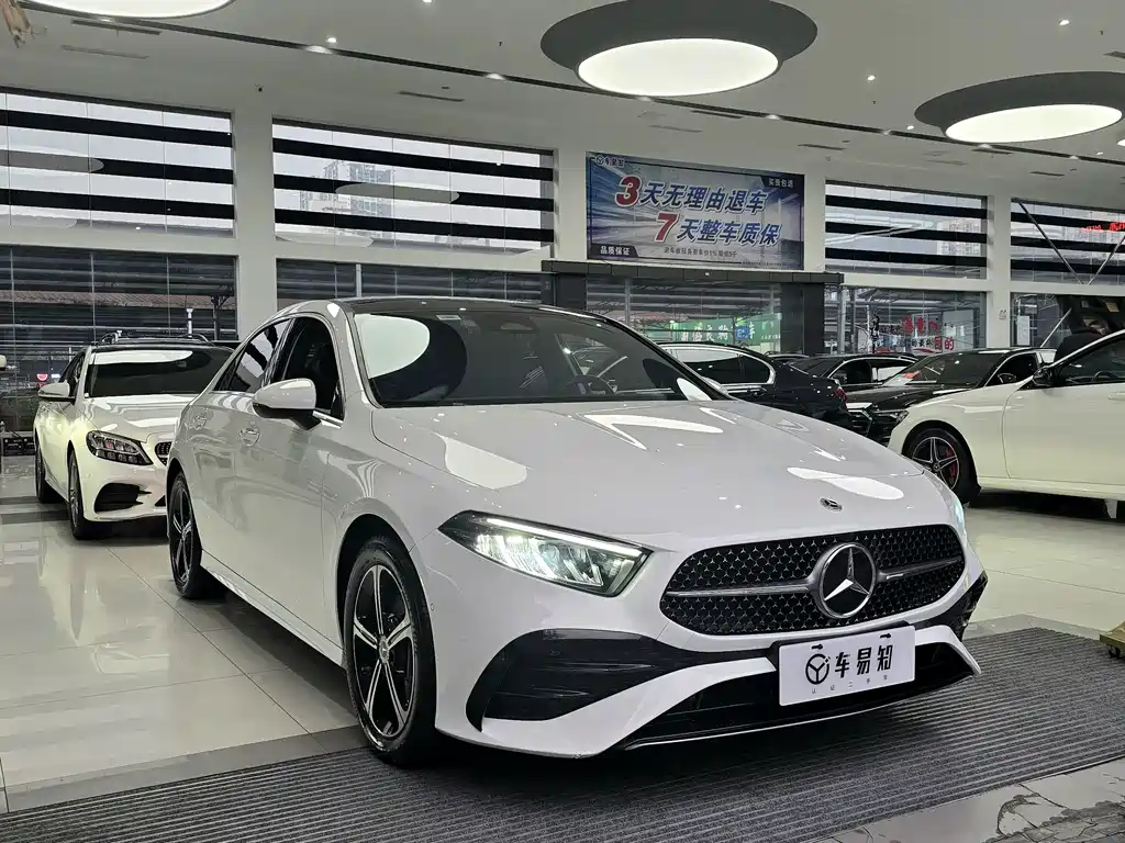 Mercedes-Benz A-Class 2023 — фото 3