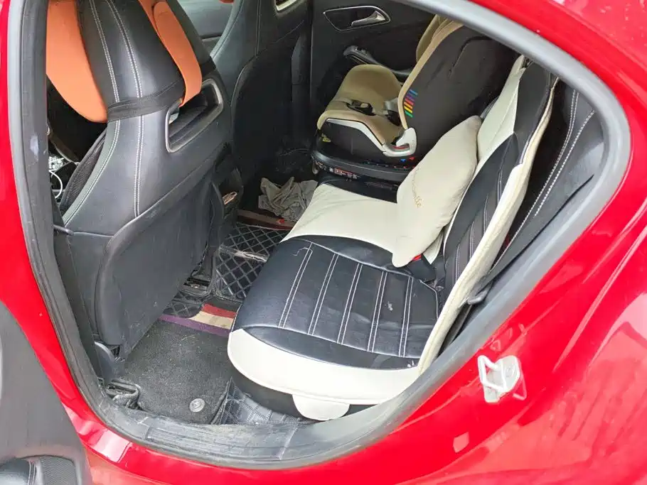 Mercedes-Benz A-Class 2013 — фото 11