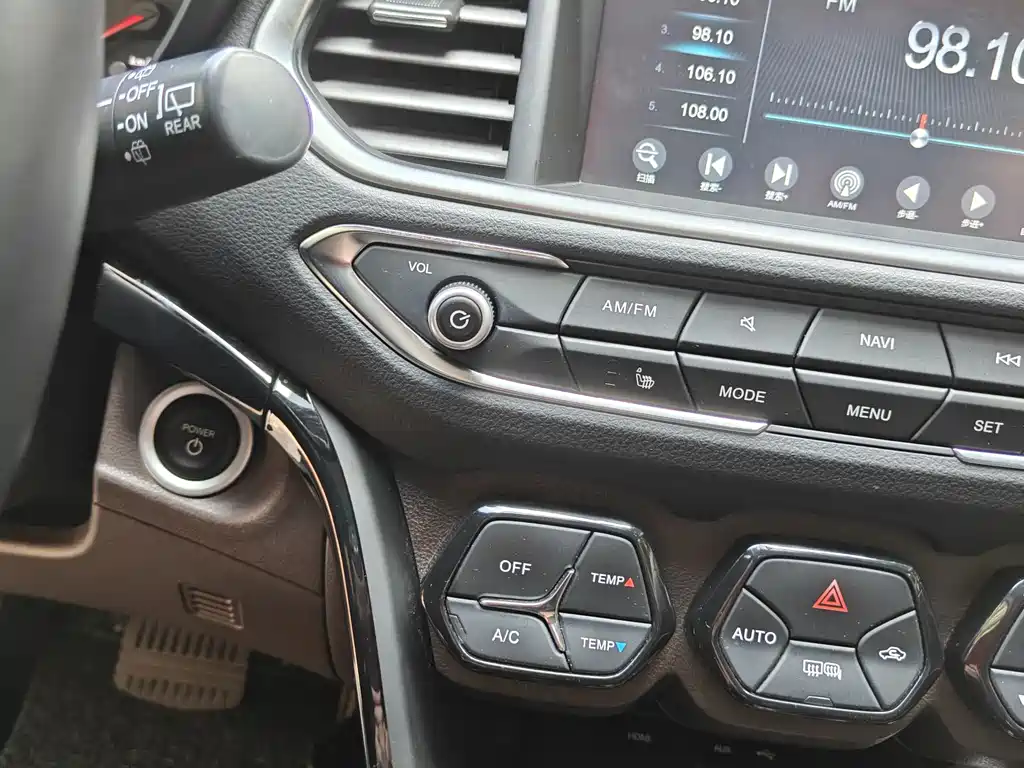 GAC Motor GS4 Hybrid 2019 — фото 24