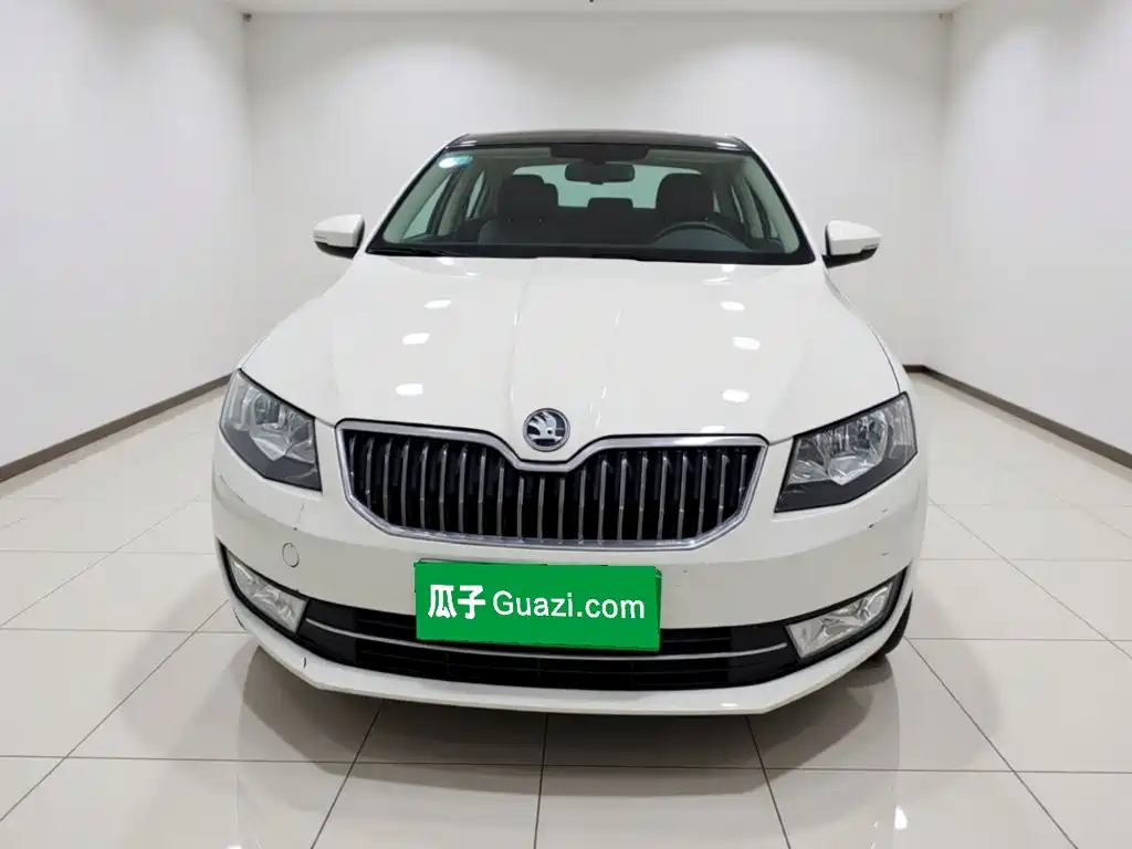 Skoda Octavia 2015 — фото 24