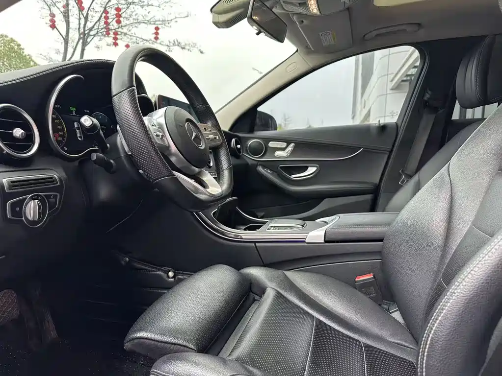 Mercedes-Benz C-Class 2020 — фото 6
