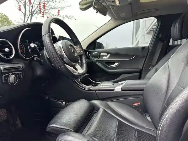 Mercedes-Benz C-Class 2020