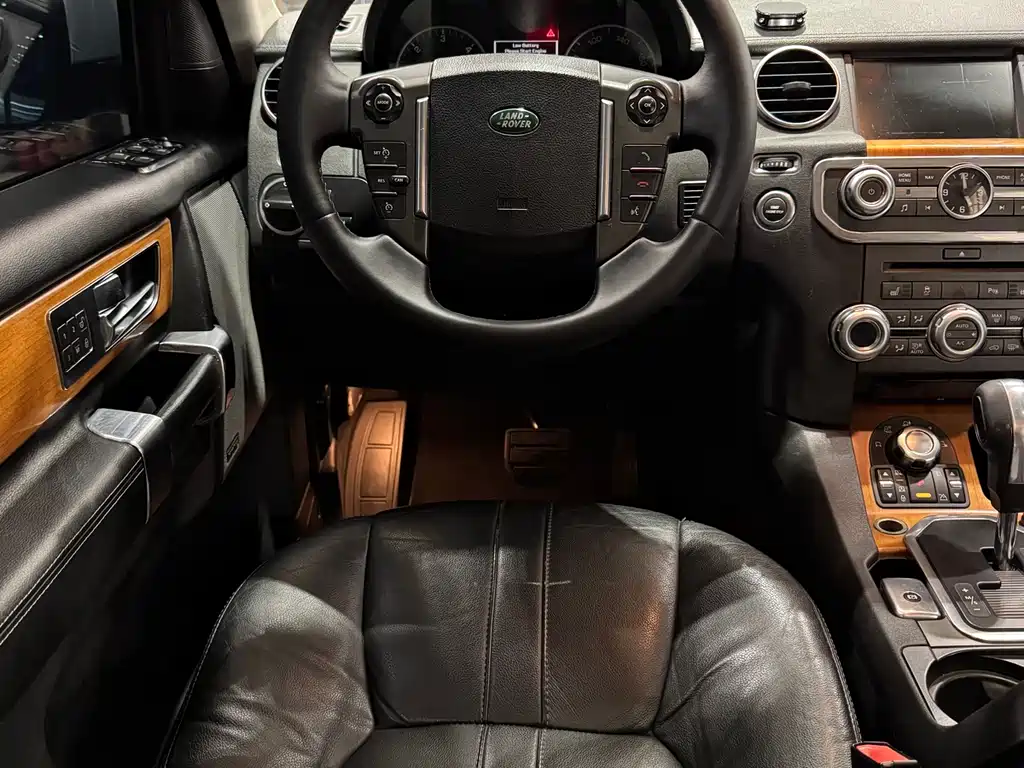 Land Rover Discovery 2012 — фото 14