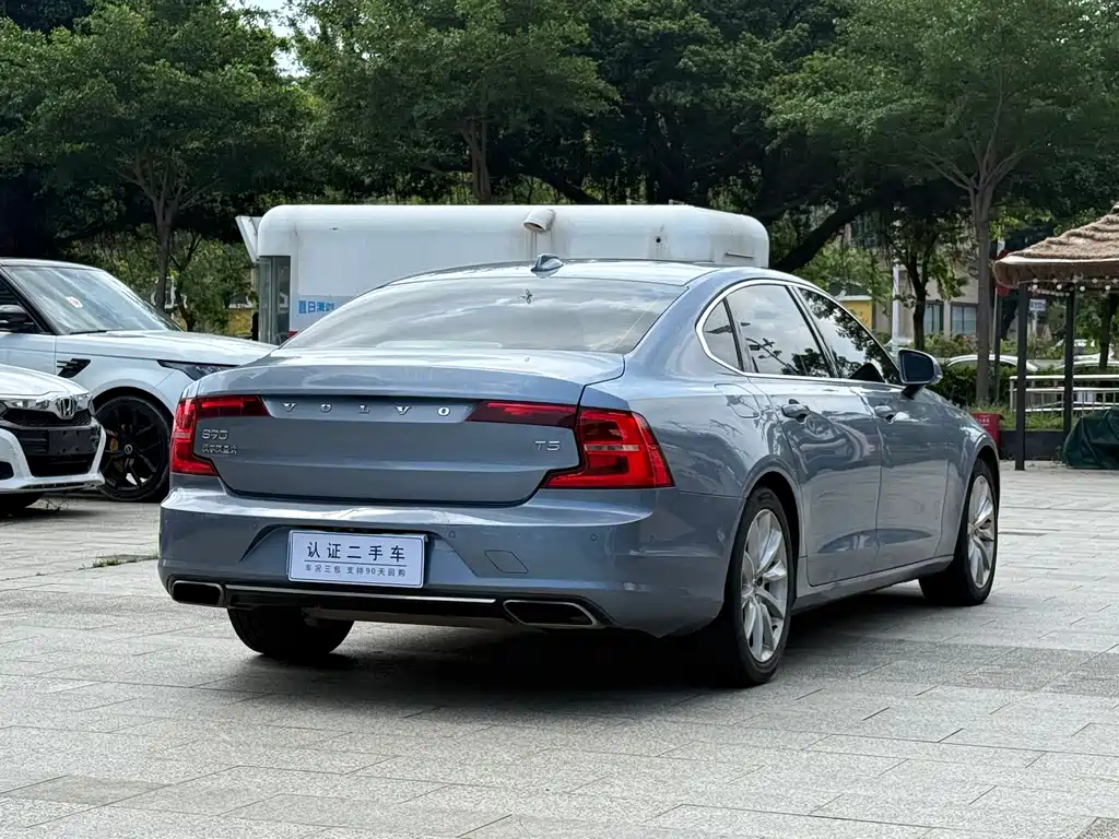 Volvo S90 2017 — фото 10