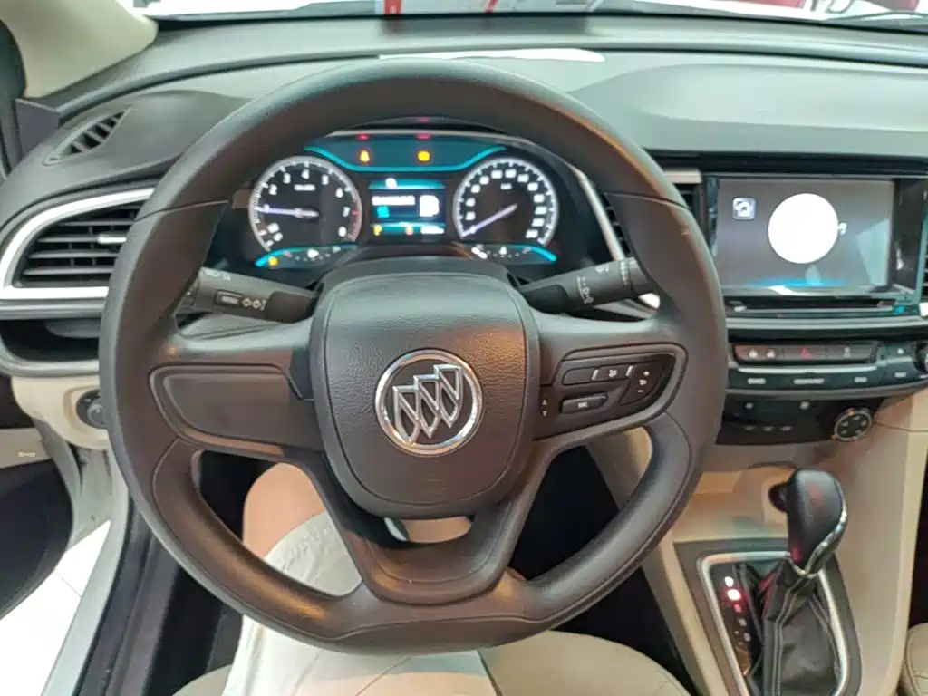Buick Excelle 2015 — фото 11