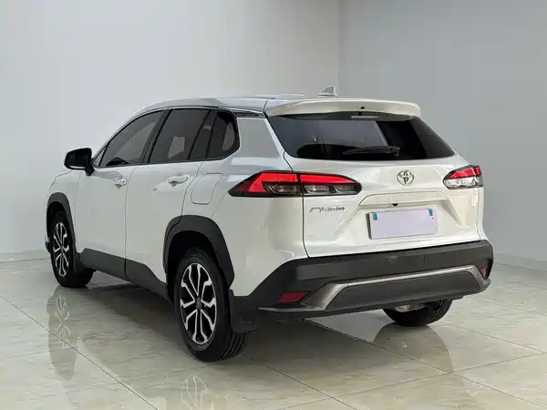 Toyota Frontlander 2023