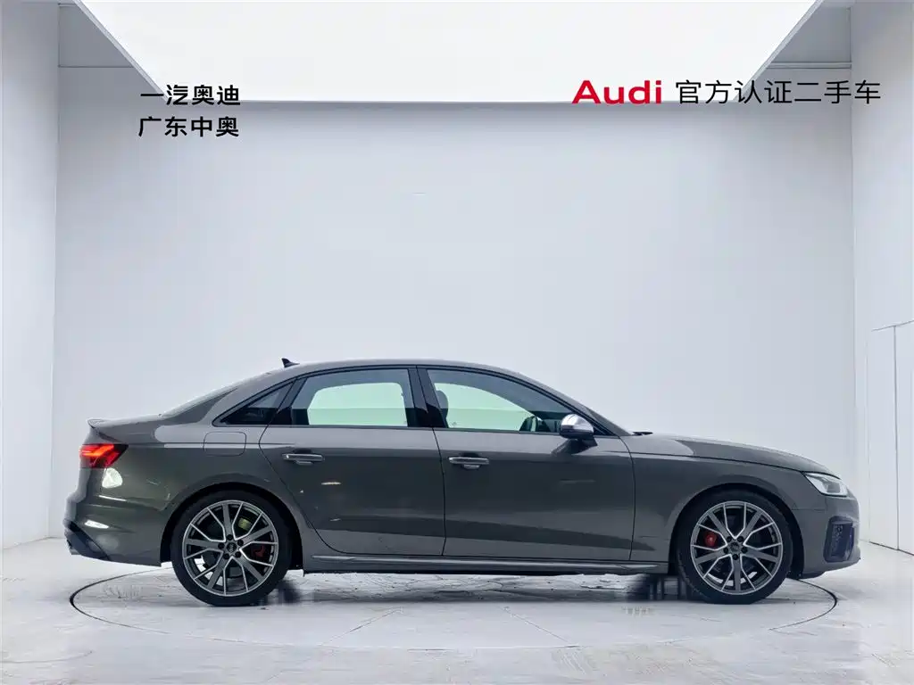 Audi S4 2024 — фото 3