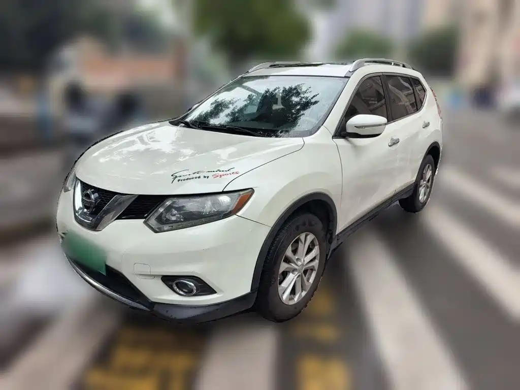 Nissan X-Trail 2015 — фото 1