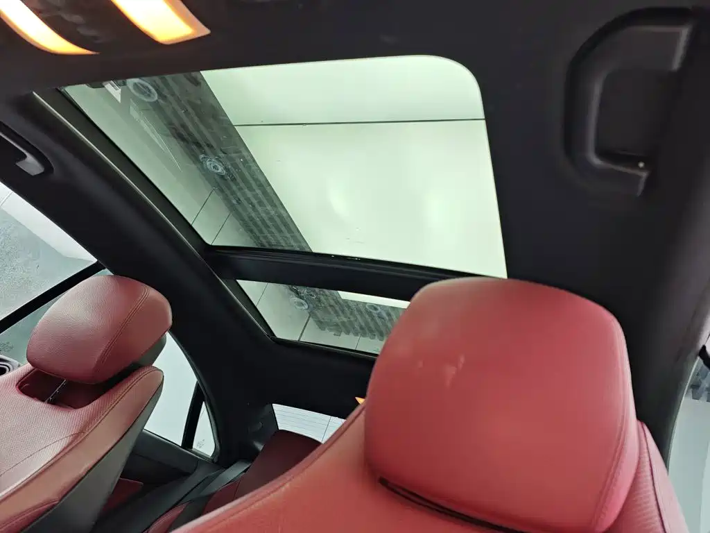 Mercedes-Benz E-Class 2015 — фото 18