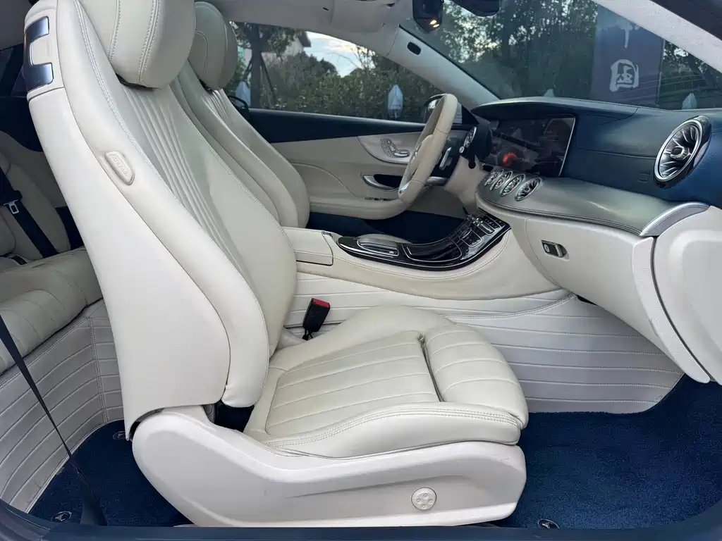 Mercedes-Benz E-Class 2020 — фото 15