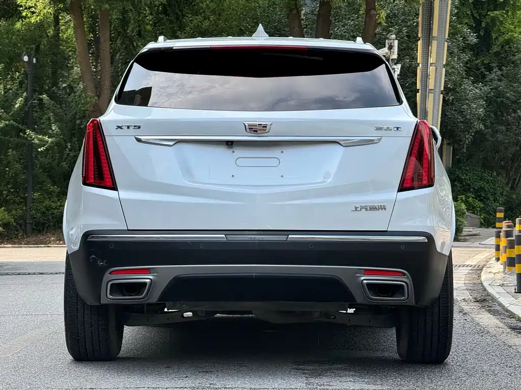 Cadillac XT5 2022 — фото 4