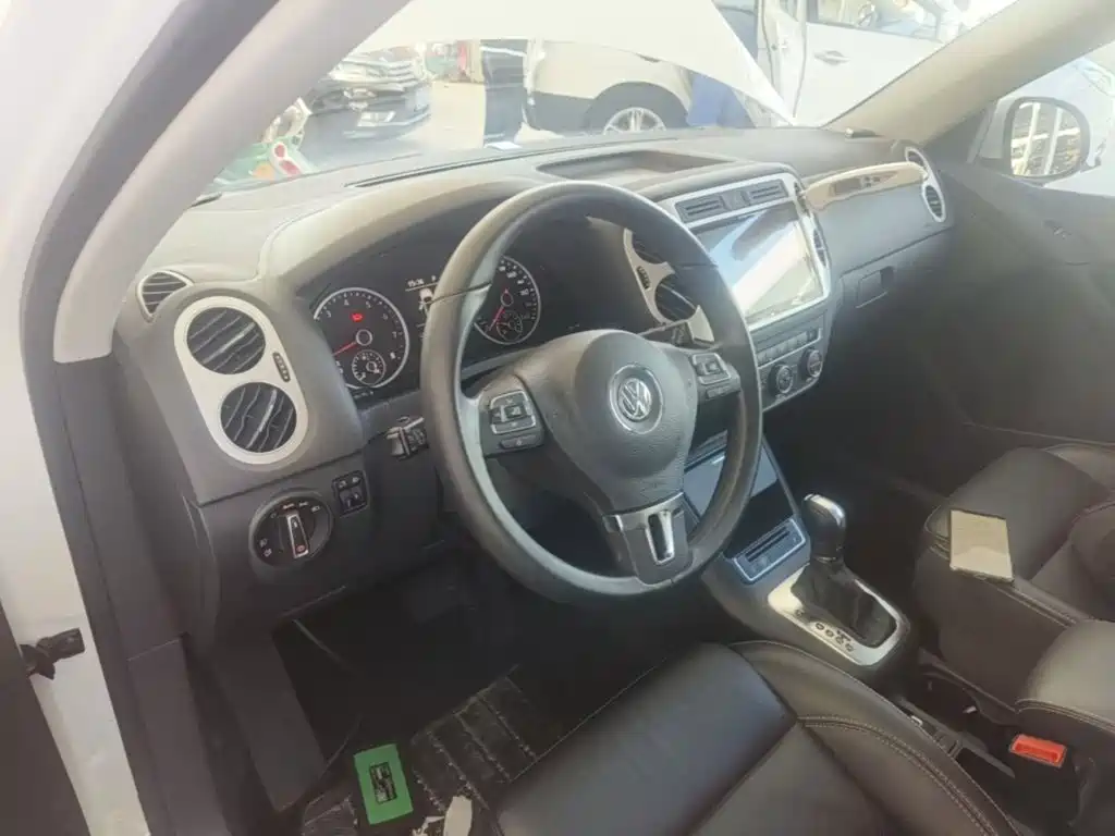 Volkswagen Tiguan 2018 — фото 10