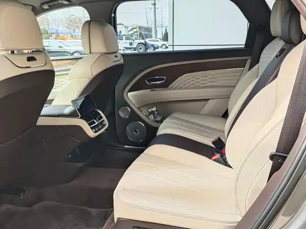 Bentley Bentayga 2023