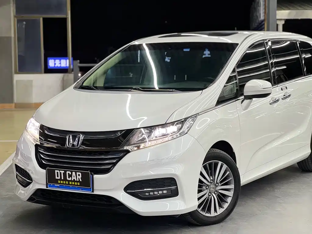 Honda Odyssey 2019 — фото 2