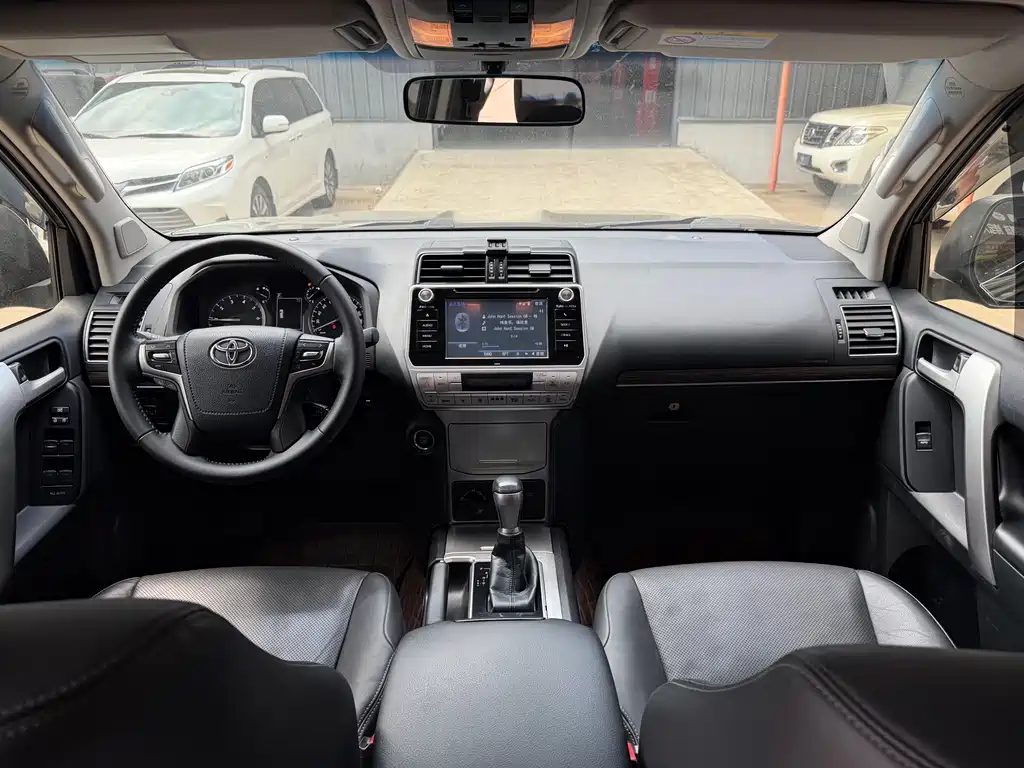 Toyota Prado 2018 — фото 15