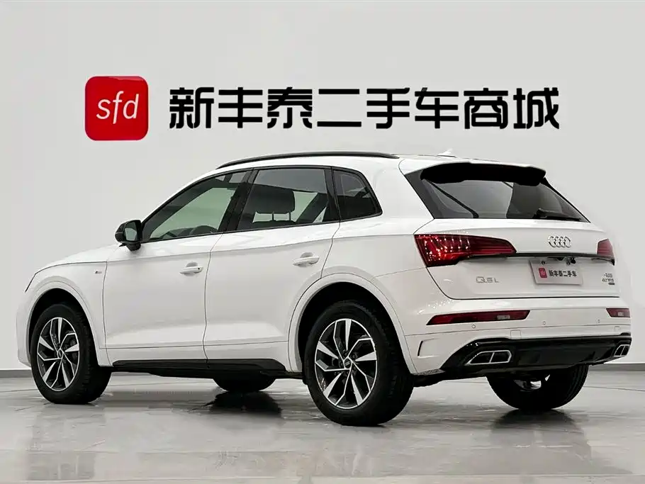 Audi Q5L 2023 — фото 6