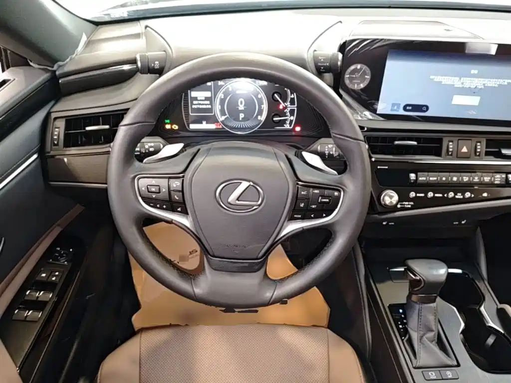 Lexus ES 2023 — фото 17