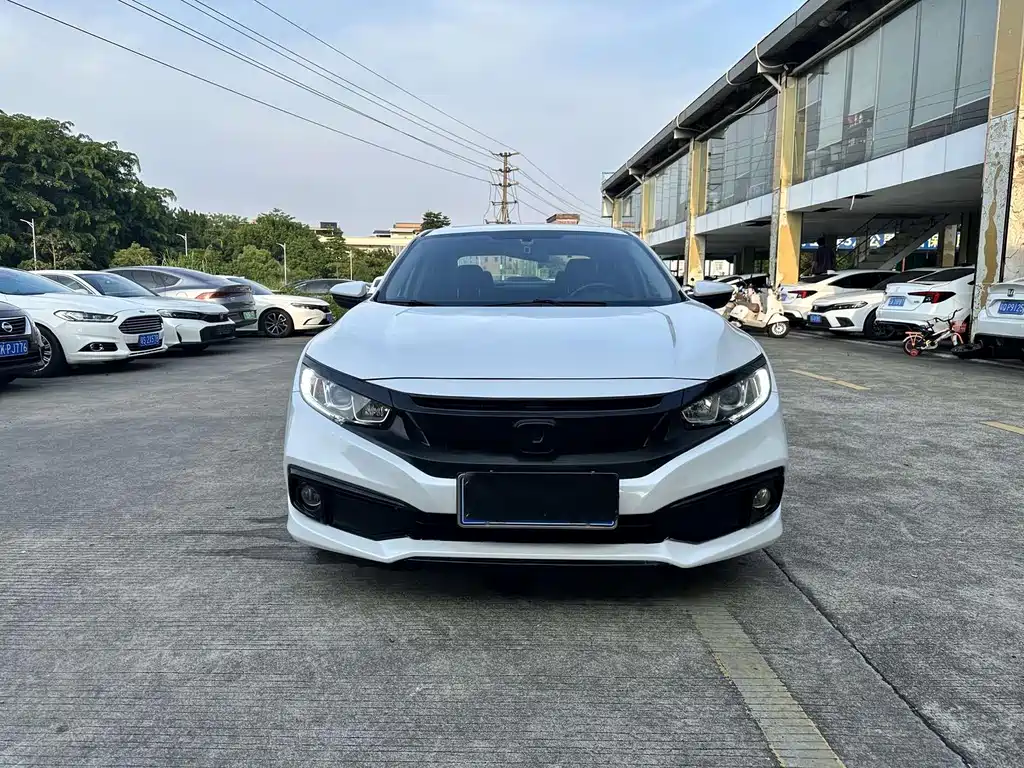 Honda Civic 2019 — фото 2