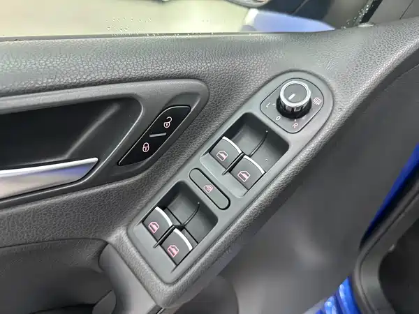 Volkswagen Golf 2011