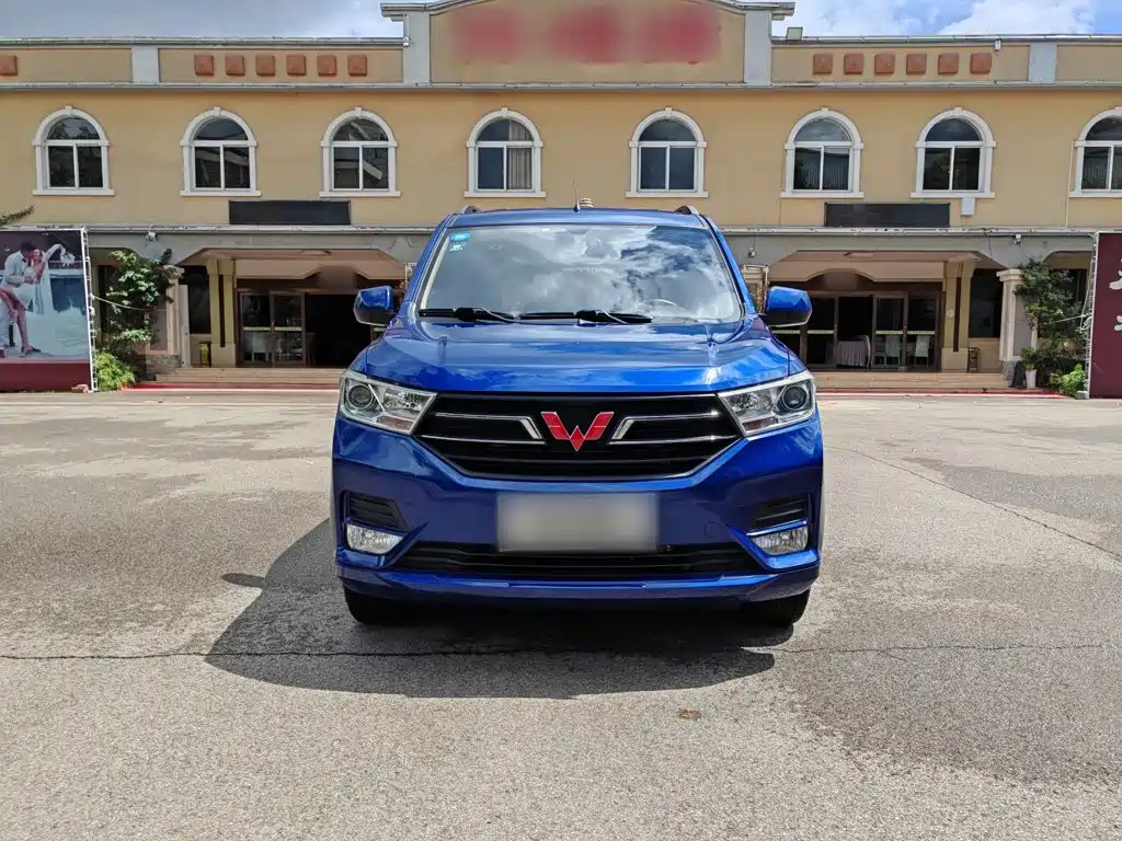 Wuling Hongguang 2019 — фото 24