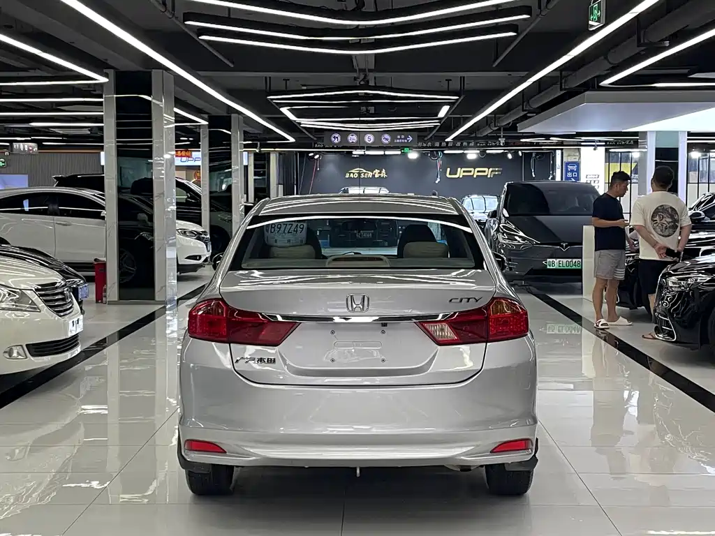 Honda City 2016 — фото 40
