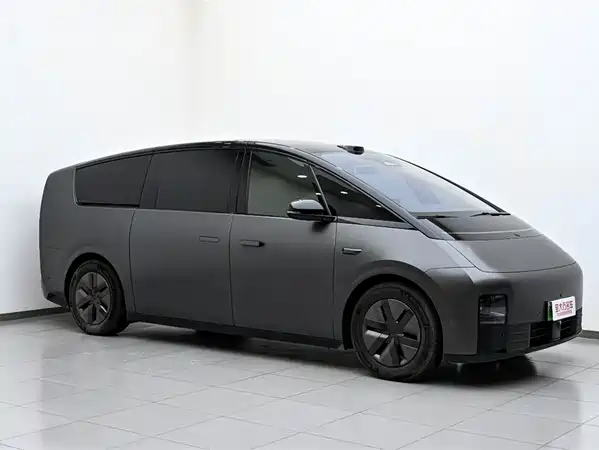 Li Auto MEGA 2025