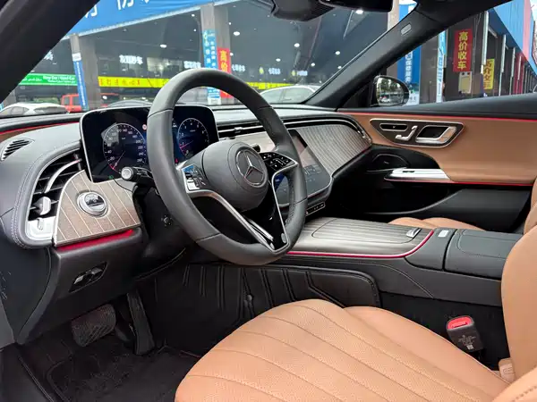 Mercedes-Benz E-Class 2024