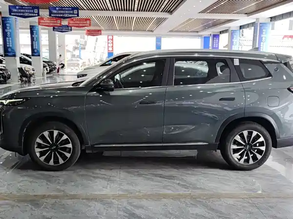 Chery Tiggo 8 PLUS 2025