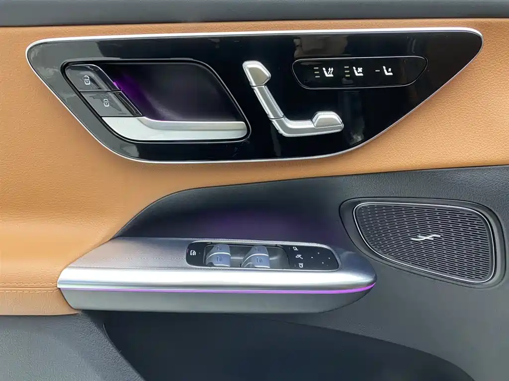 Mercedes-Benz GLC 2025 — фото 25