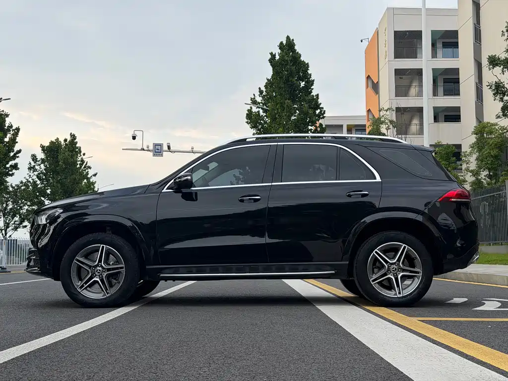 Mercedes-Benz GLE 2020 — фото 10