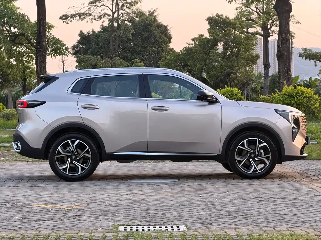 Changan CS55PLUS 2025 — фото 4