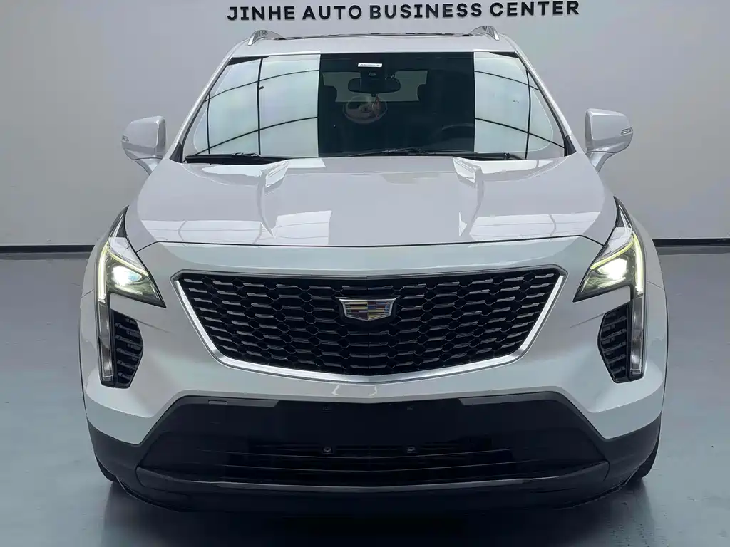 Cadillac XT4 2020 — фото 2