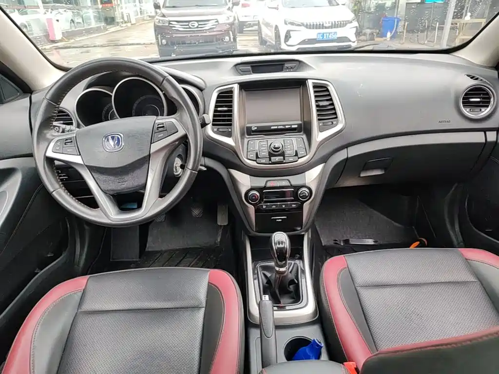 Changan Eado XT 2015 — фото 10