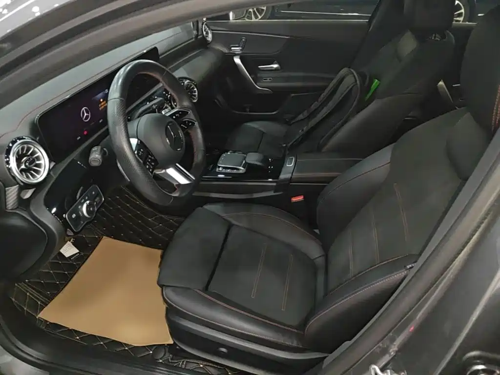 Mercedes-Benz A-Class 2023 — фото 15