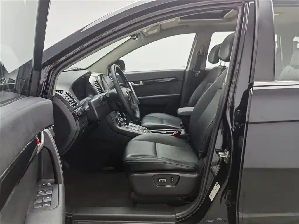 Chevrolet Captiva 2013 — фото 10