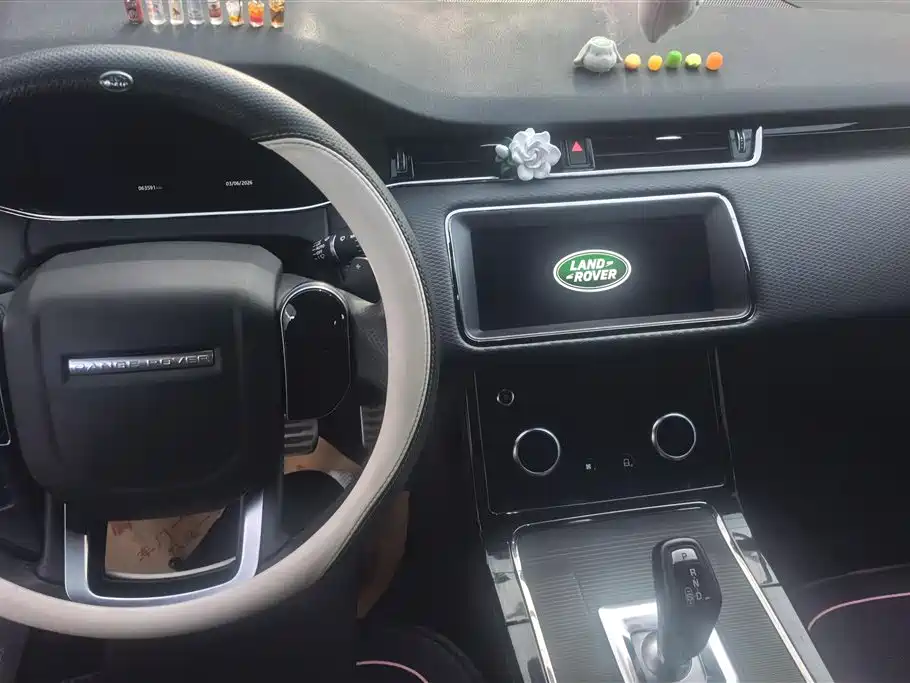 Land Rover Evoque 2021 — фото 12