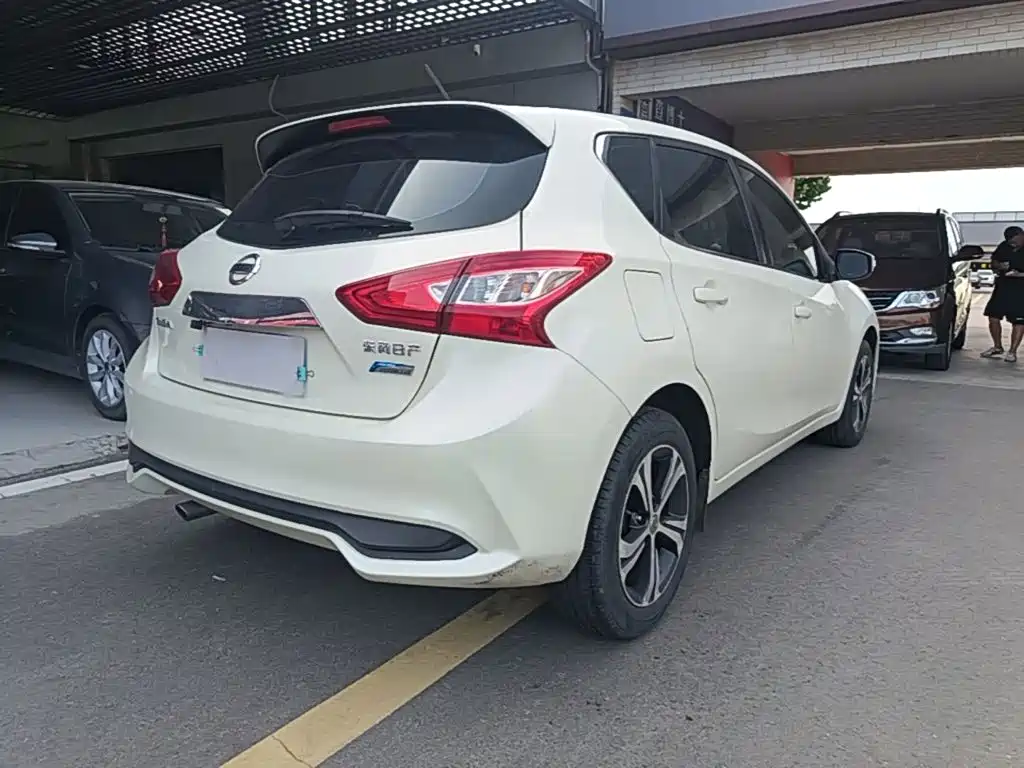 Nissan Tiida 2016