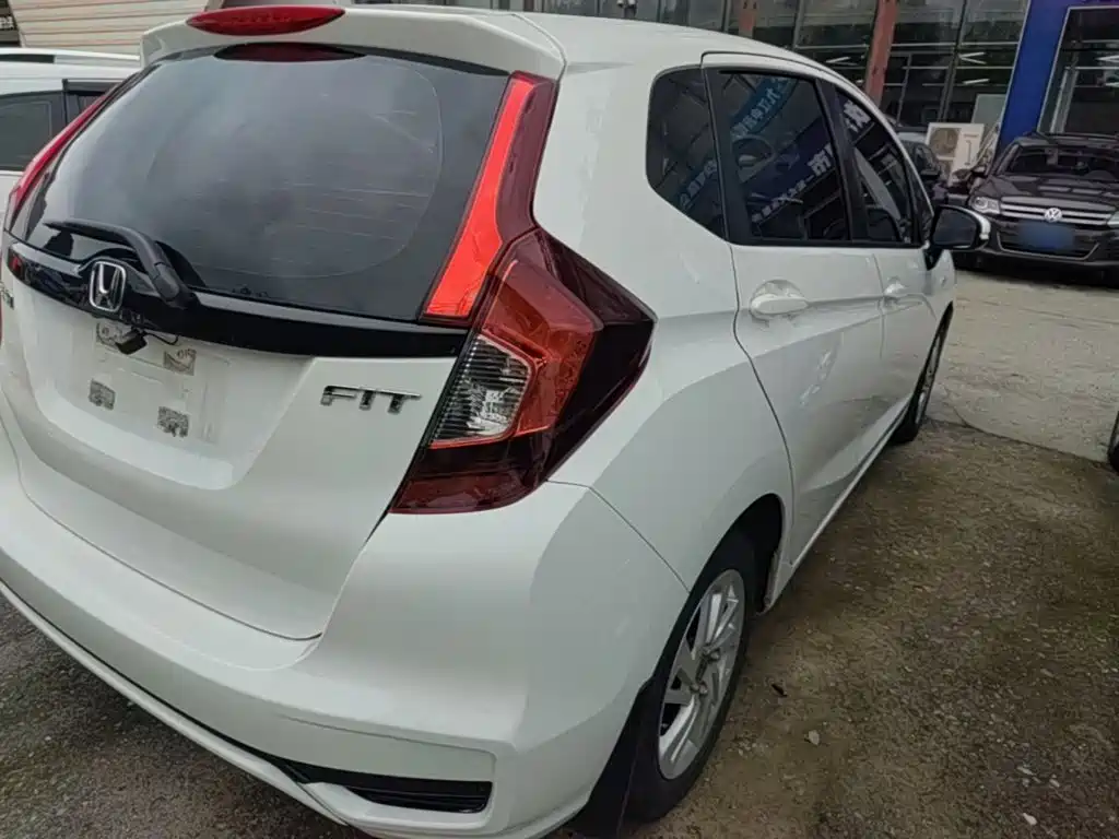 Honda Fit 2019 — фото 8