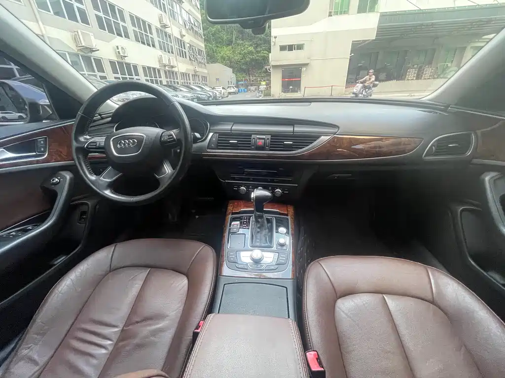 Audi A6L 2015 — фото 10