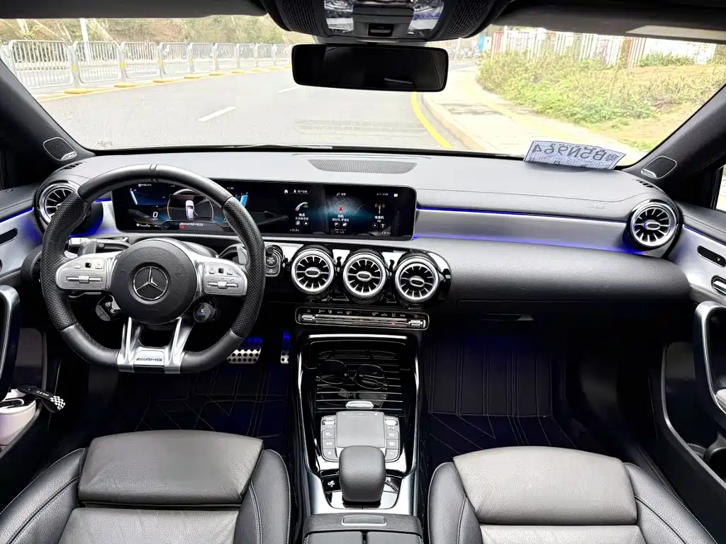 Mercedes-Benz A-Class AMG 2020 — фото 6