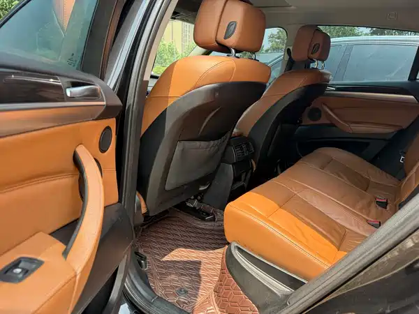 BMW X6 2012