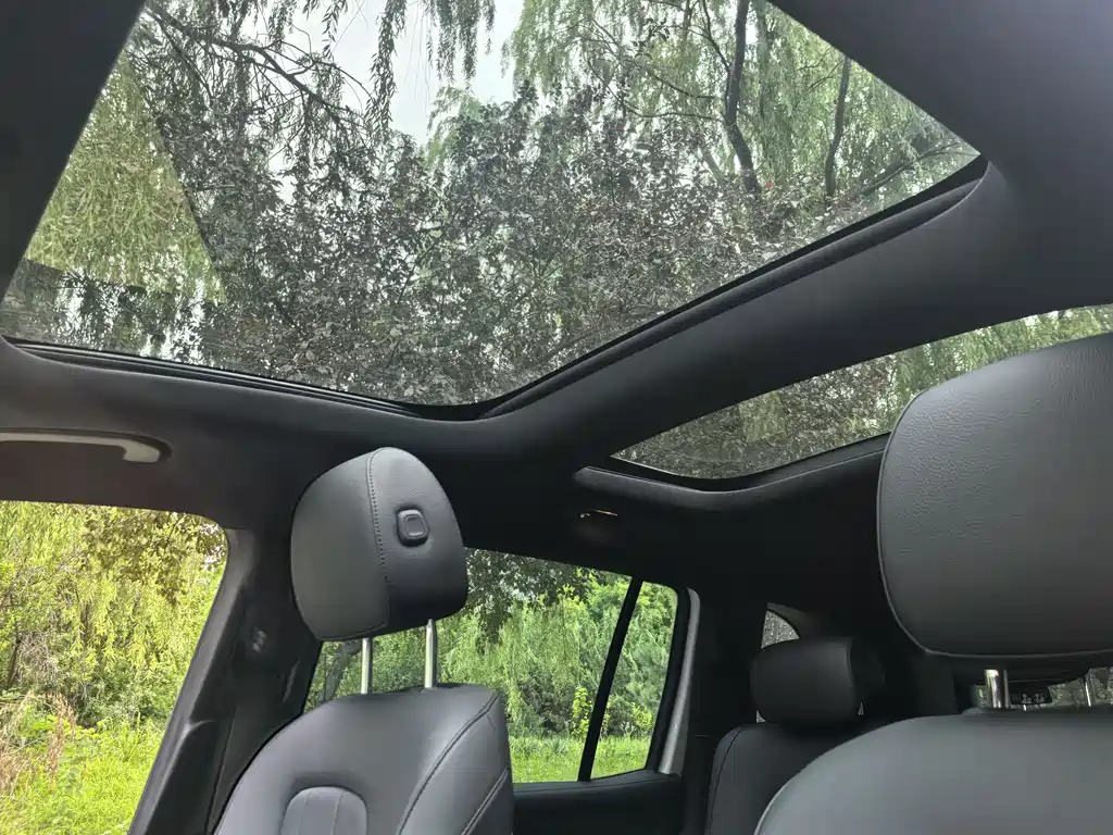 Mercedes-Benz GLB 2023 — фото 10
