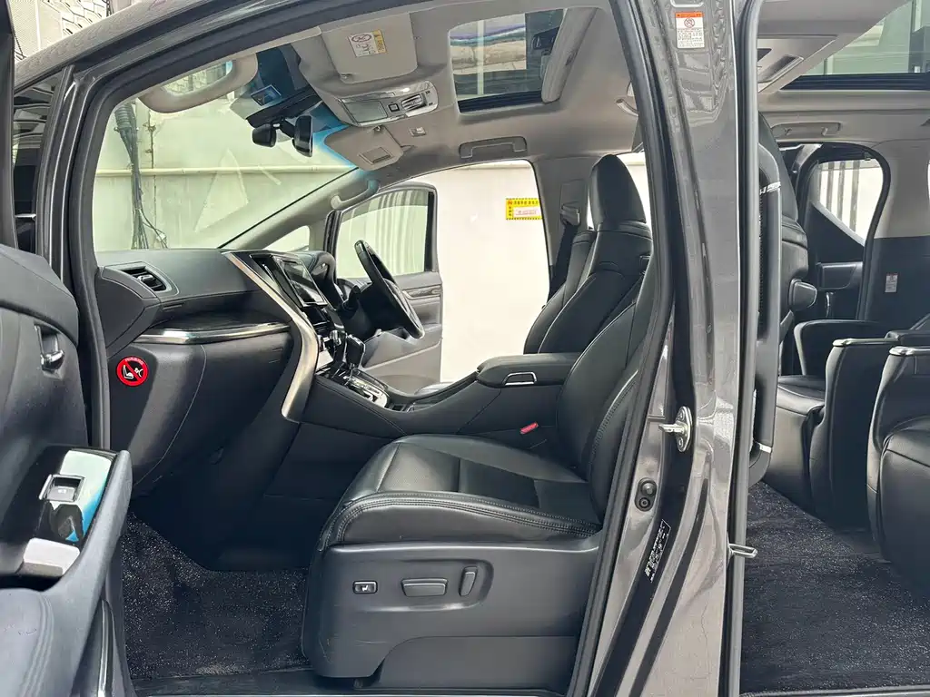 Toyota Alphard 2015 — фото 10