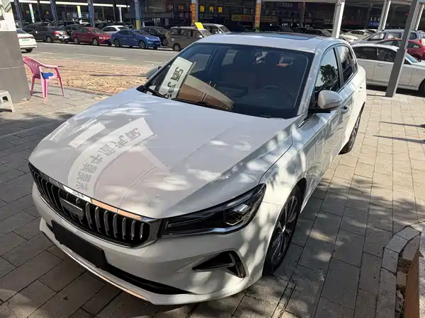 Geely Emgrand 2024