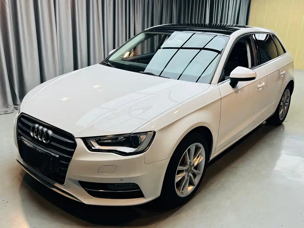 Audi A3 2015 — фото 1