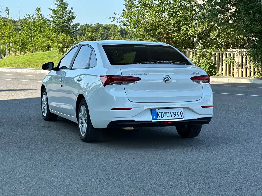 Buick Excelle 2020 — фото 15