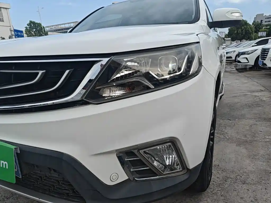 Geely Vision X6 2017 — фото 24